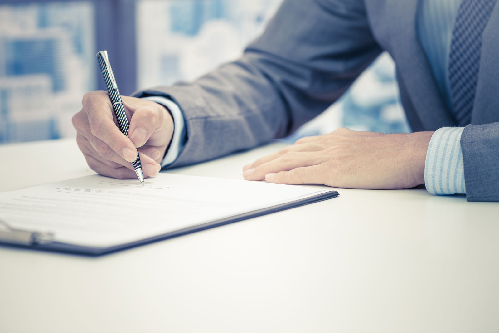 Understanding Legal Frameworks For Business Agreements: An Overview Of Contract Law
