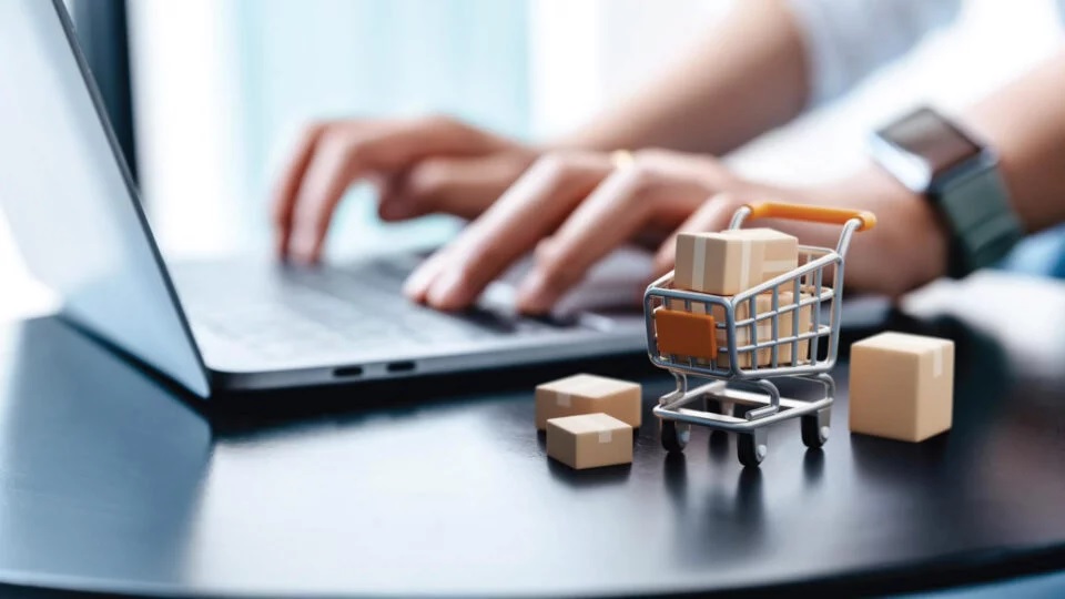 How AI Can Have an Instant Impact on E-commerce This Festive Season