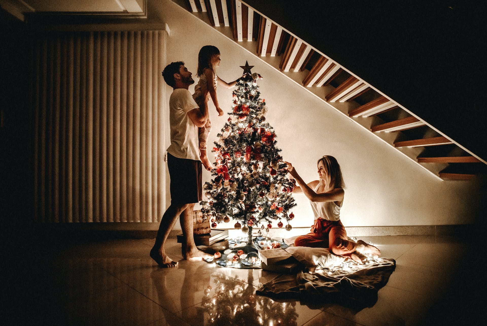 Santa’s Workshop: DIY Christmas Gifts that Spread Cheer
