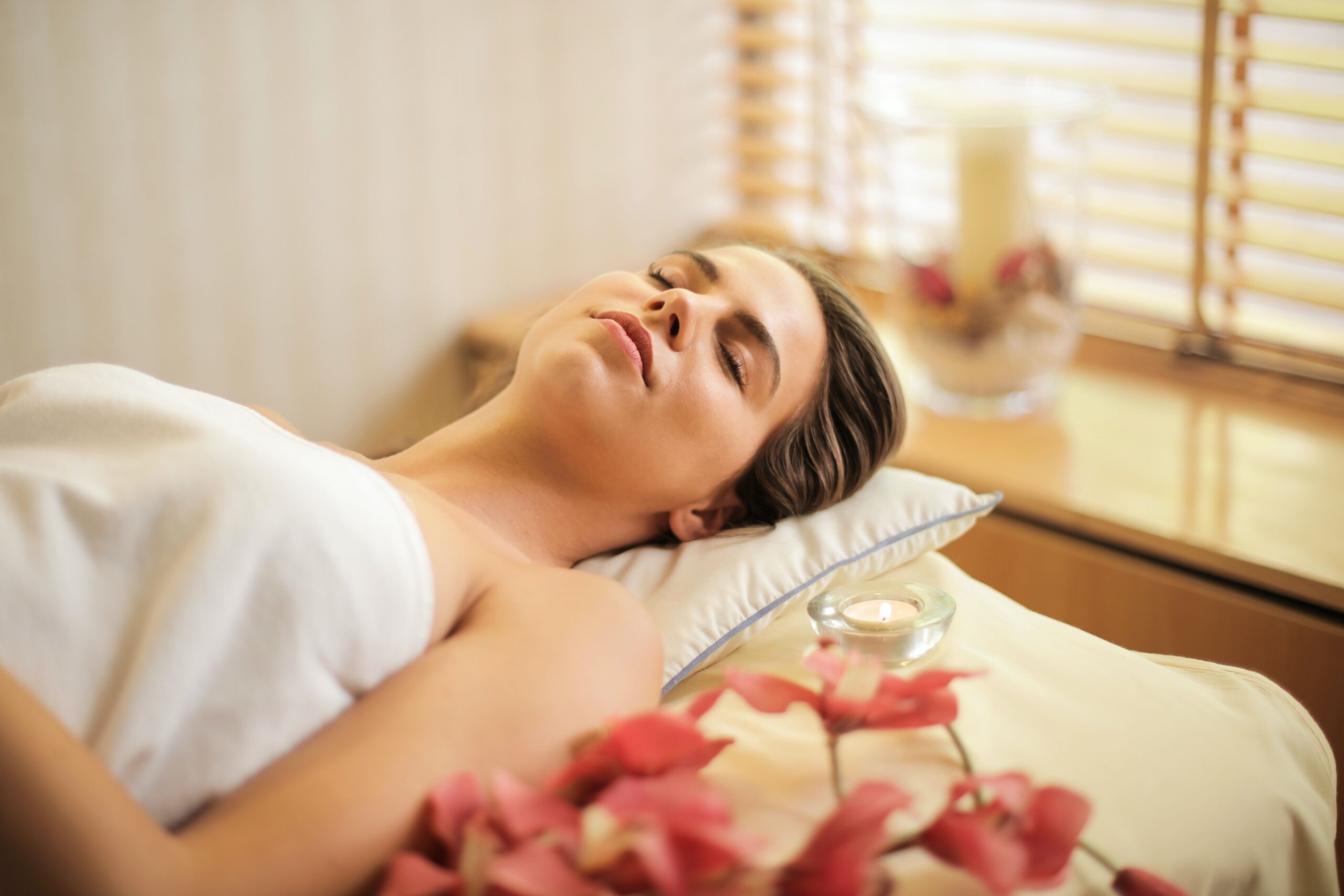 Abhyanga Massage: The Ayurvedic Oil Massage for Deep Nourishment and Rejuvenation